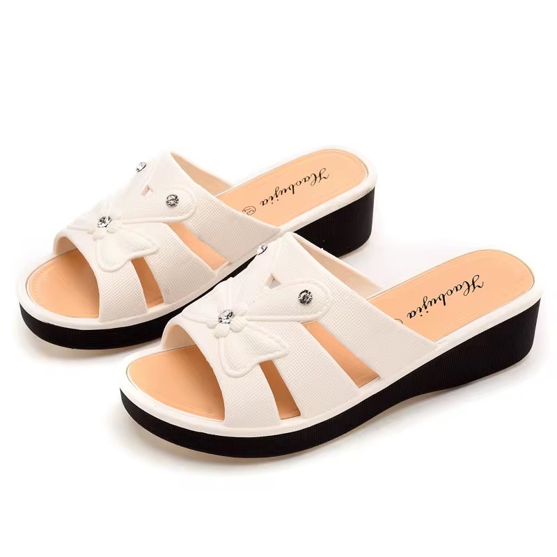 Chaussure simple en talons 